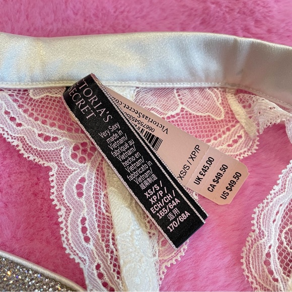 NWT Victoria’s Secret Shine Strap Garter Belt in White - Picture 4 of 5